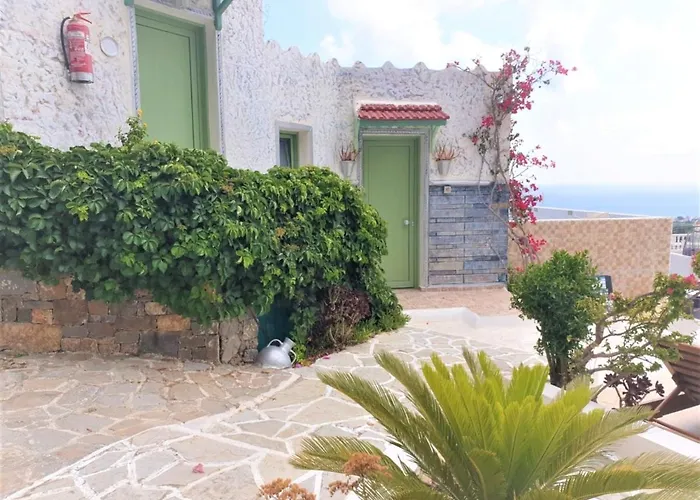 Executive Junior With Balcony Full View Apartment *