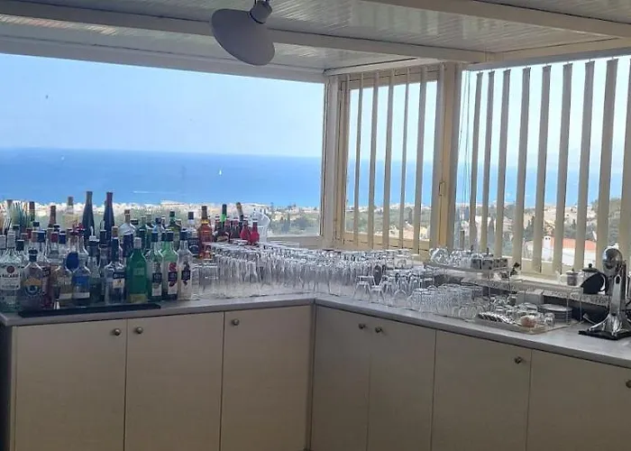 Executive Junior With Balcony Full View